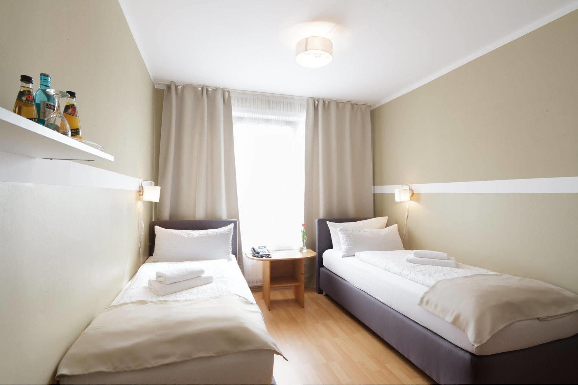 Hotel Pankow Berlin Extérieur photo